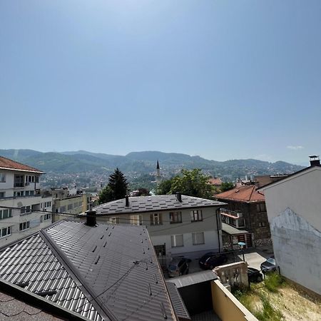 Villa Luca Free Garage Parking 塞拉耶佛 外观 照片