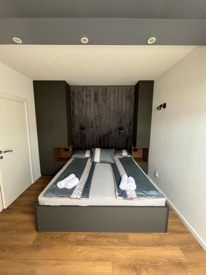 Villa Luca Free Garage Parking 塞拉耶佛 外观 照片