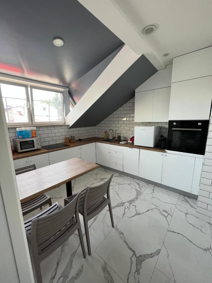 Villa Luca Free Garage Parking 塞拉耶佛 外观 照片