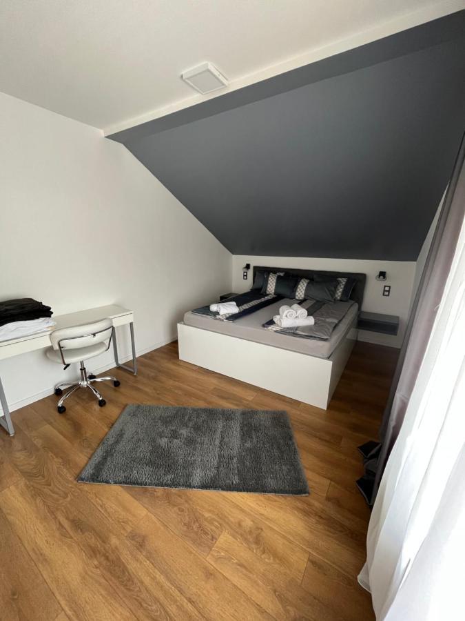 Villa Luca Free Garage Parking 塞拉耶佛 外观 照片
